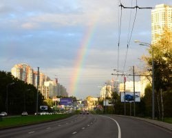 Температура в Северной столице приближается к летней