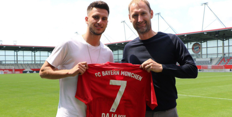 «Бавария» объявила о покупке форварда и дала ему номер Рибери