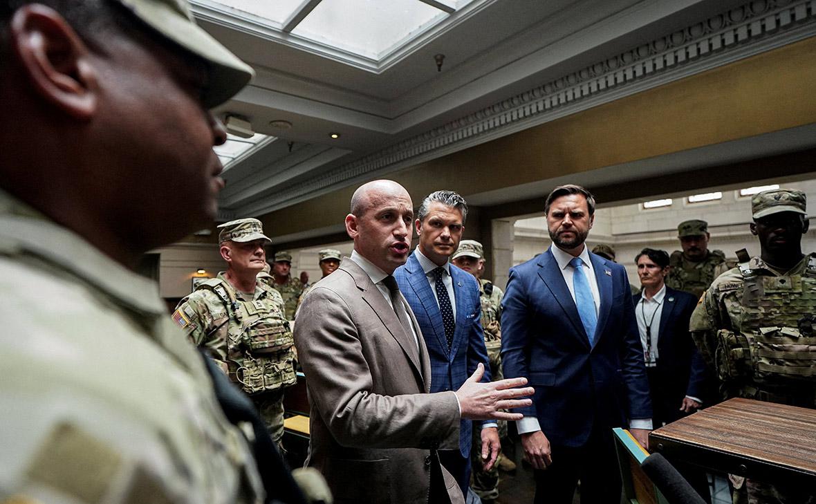 Стивен Миллер,&nbsp;Пит Хегсет и Джей Ди Вэнс