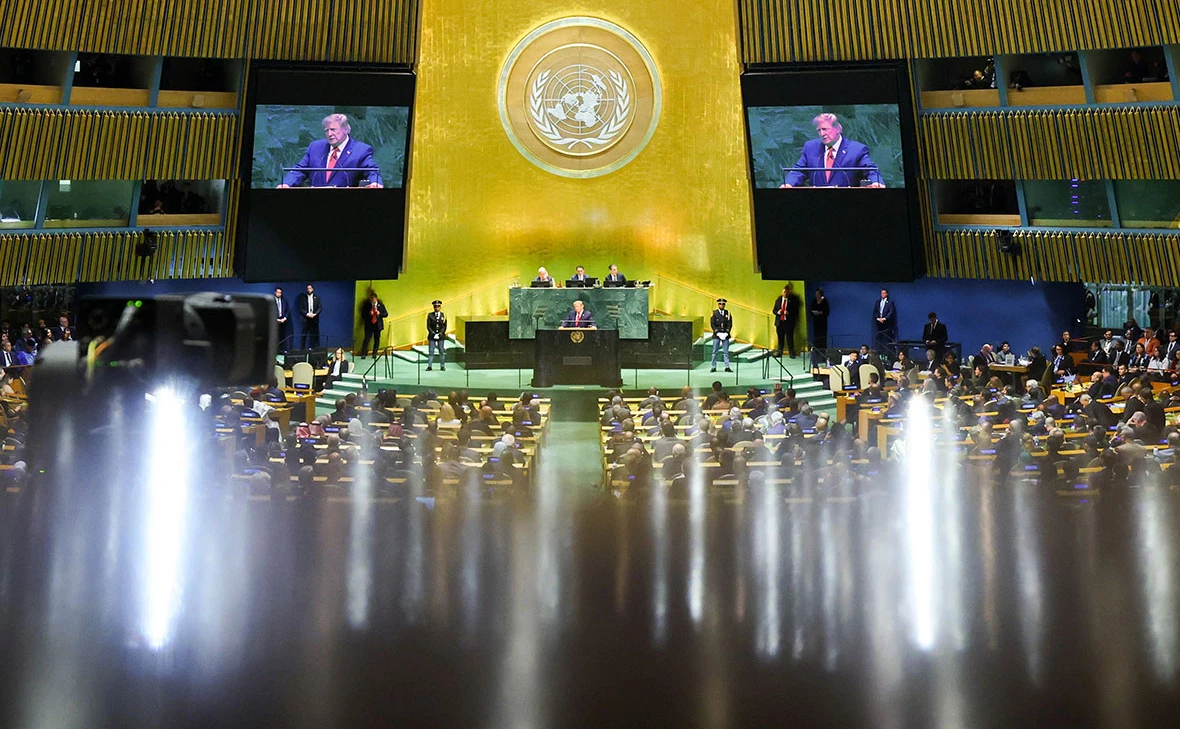 Mike Segar / Reuters