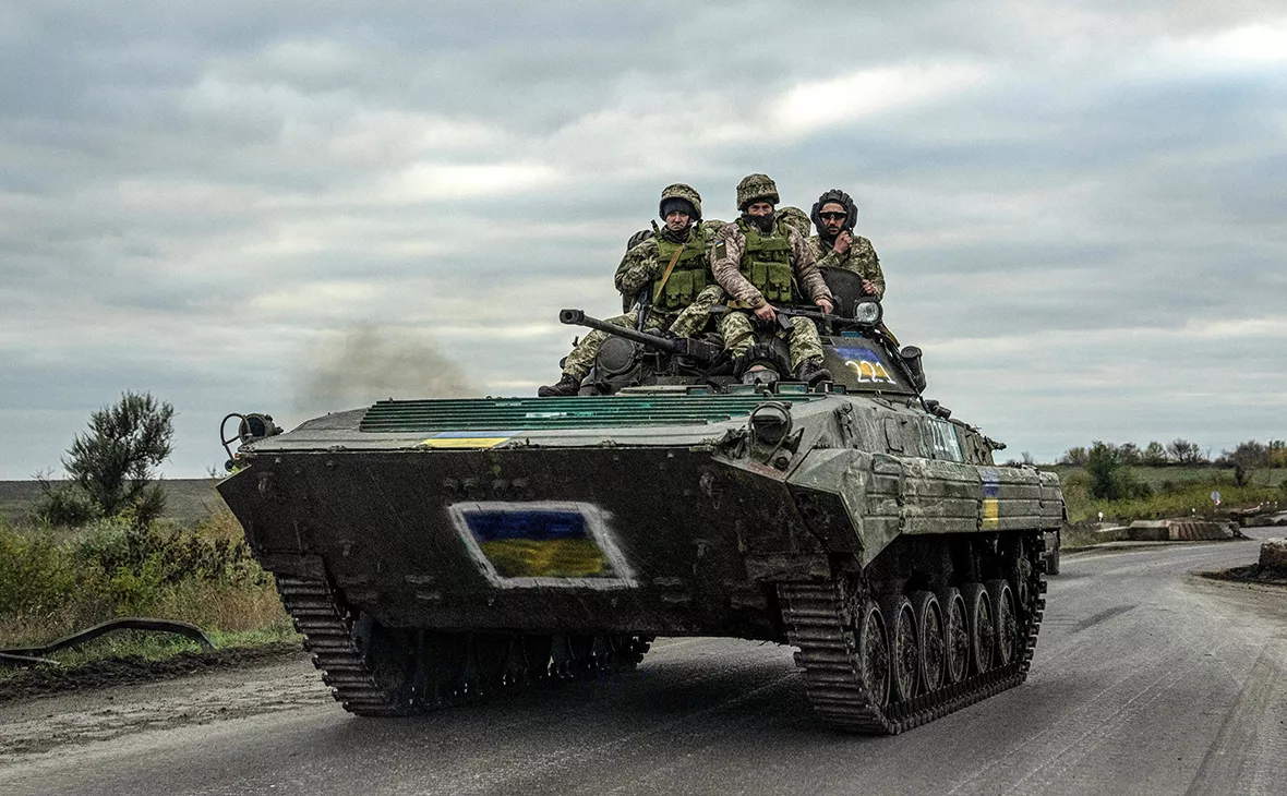 Carl Court / Getty Images