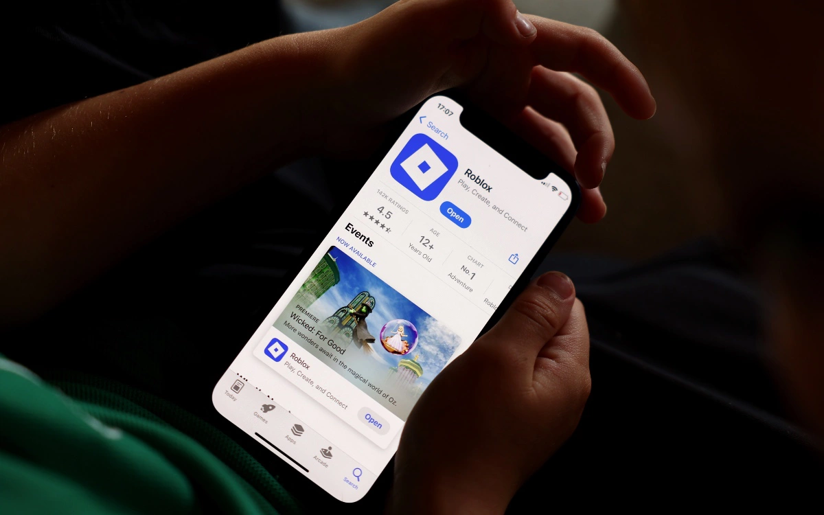 Roblox доступна на всех популярных платформах