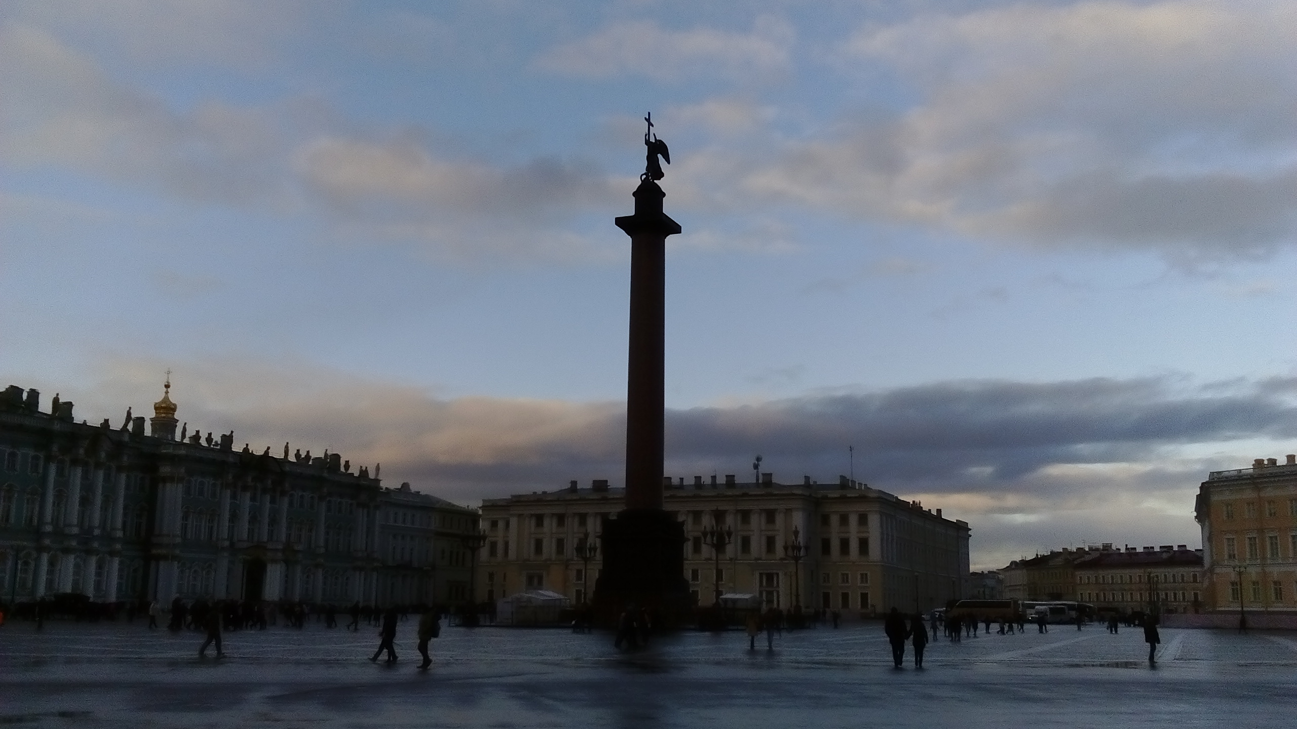 Петербург проверка. Санкт-Петербург зима. Санкт-Петербург зимой. Дворцовая площадь в Санкт-Петербурге зима. Дворцовая площадь Питер зима.