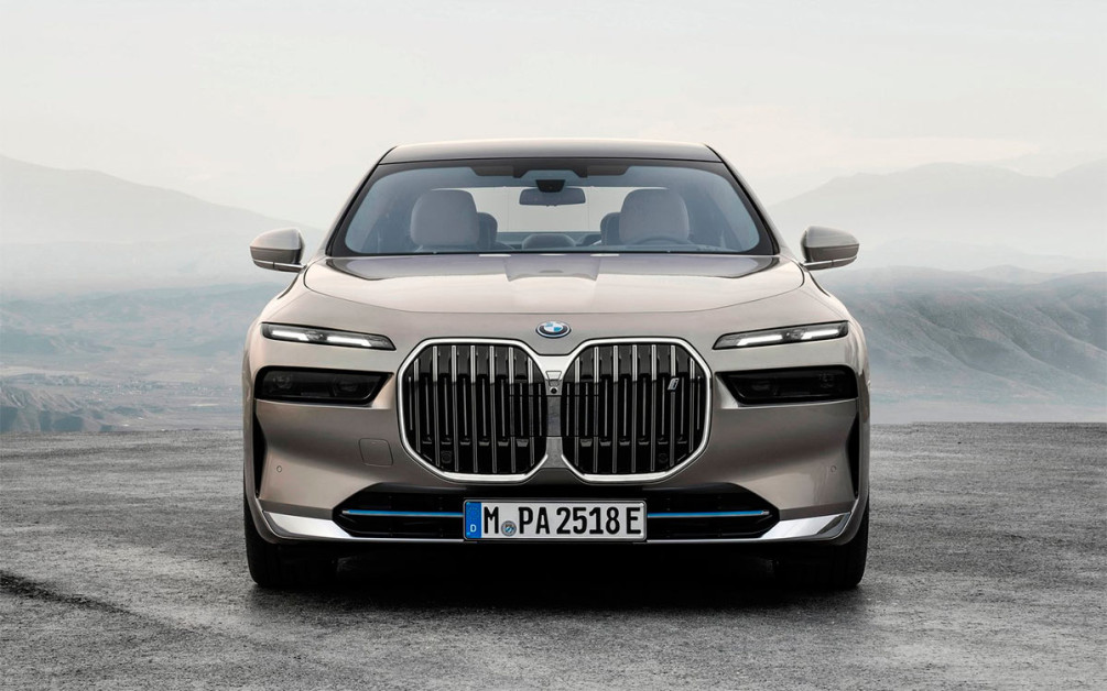 Bmw 7 2022 интерьер