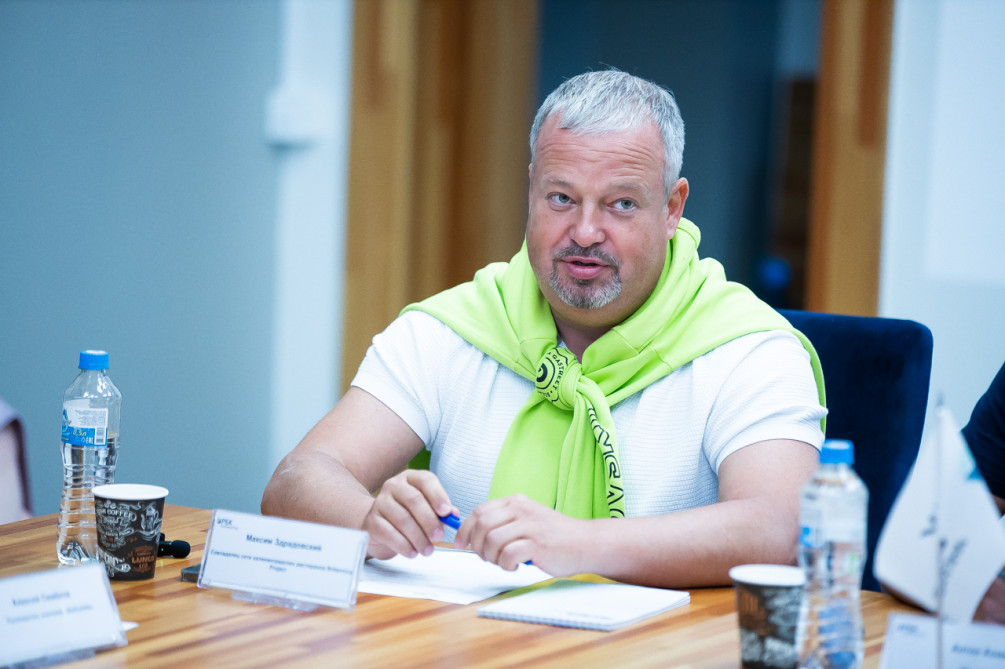 Максим Здрадовский