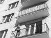 Балконы и лоджии в 1960-х

В СССР балконы имелись далеко не во всех квартирах, а лоджии считались элементом самых &laquo;продвинутых&raquo; серий домов. Как правило, такие помещения использовались в качестве кладовых

На фото: актриса Лариса Голубкина на балконе. Дата съемки: 21.06.1965
