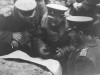 Командир 11-го гвардейского танкового корпуса гвардии полковник А.Х. Бабаджанян (в центре)