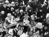 Жители Перми во время встречи Нового года на одной из площадей. 13 января 1994 год.&nbsp;