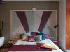 Спальня родителей оформлена в классических цветах ар-деко