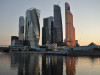 Лучший многофункциональный центр в&nbsp;Москве: башня &laquo;Меркурий Сити Тауэр&raquo;

Девелопер: &laquo;Меркурий Девелопмент&raquo;

Небоскреб &laquo;Меркурий Сити Тауэр&raquo; (на фото справа) занимает третье место по&nbsp;высоте в&nbsp;Москве и&nbsp;во&nbsp;всей Европе. 75-этажная башня желтого цвета выделяется на&nbsp;фоне других небоскребов за&nbsp;счет необычного оттенка и&nbsp;формы, похожей на&nbsp;парус. Здание высотой 338&nbsp;м построили в&nbsp;2013 году. Сейчас здесь базируются офисы продуктового ретейлера &laquo;Дикси&raquo;, телекоммуникационной фирмы Orange и&nbsp;других компаний
