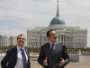 Дмитрий Медведев и Карим Масимов&nbsp;во время прогулки после переговоров в Астане, Казахстан, 29 мая 2012 г.