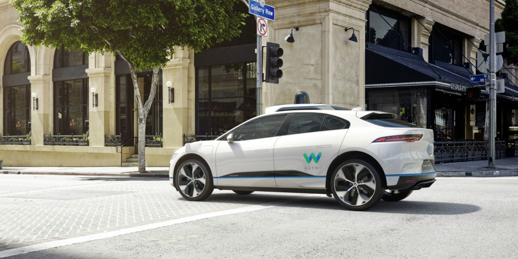 Jaguar и Google разработают беспилотный электрический кроссовер
