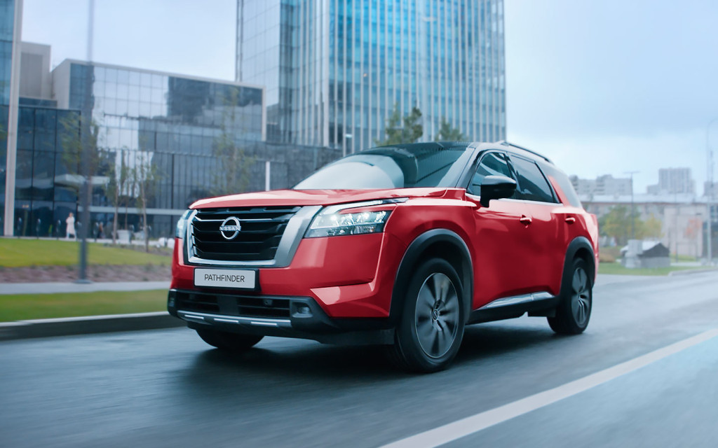 «Китайцы», новый Nissan Pathfinder и немецкие SUV. Что купить в феврале