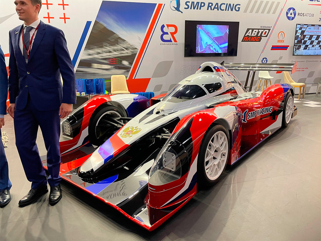 <p>SMP Racing BR03</p>