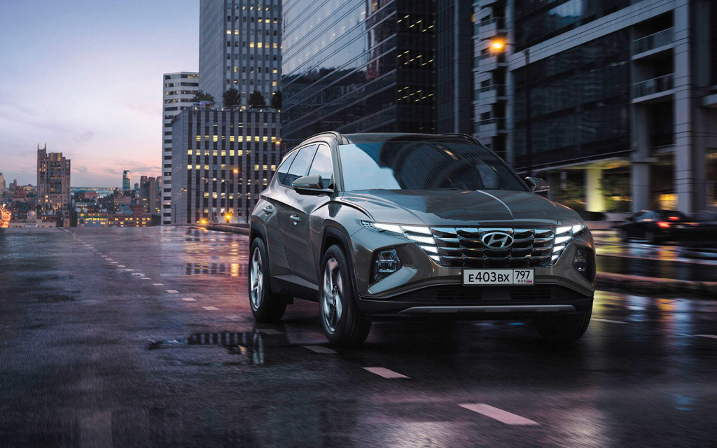 <p>Hyundai представил модельTucson нового поколения. Продавать кроссовер в России стали 1 июня, он доступен в пяти комплектациях: Classic, Family, Lifestyle, Prestige и Visioner.</p>