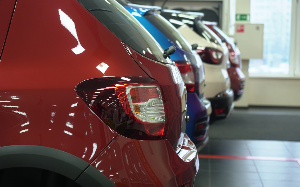 <p>В первом полугодии 2021 года продажи новых автомобилей и легких коммерческих автомобилей выросли на 36,9% по сравнению с аналогичным периодом 2020 года. Всего было продано 870 749 автомобилей.</p>