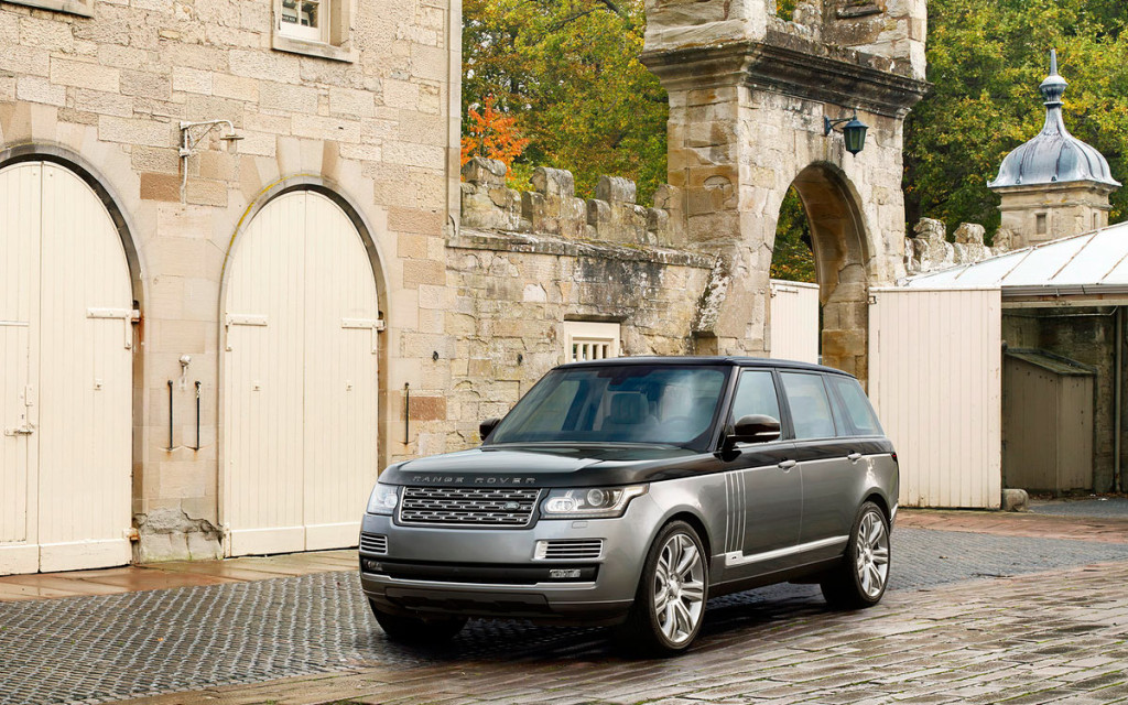 
            Прощаемся с четвертым Range Rover. 5 главных фактов о внедорожнике
        
