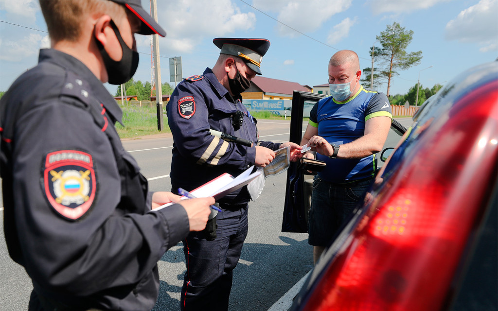 <p>Инспекторы ГИБДД начали активно использовать административный арест в качестве борьбы с водителями, которые передвигаются без обязательной автогражданки.</p>