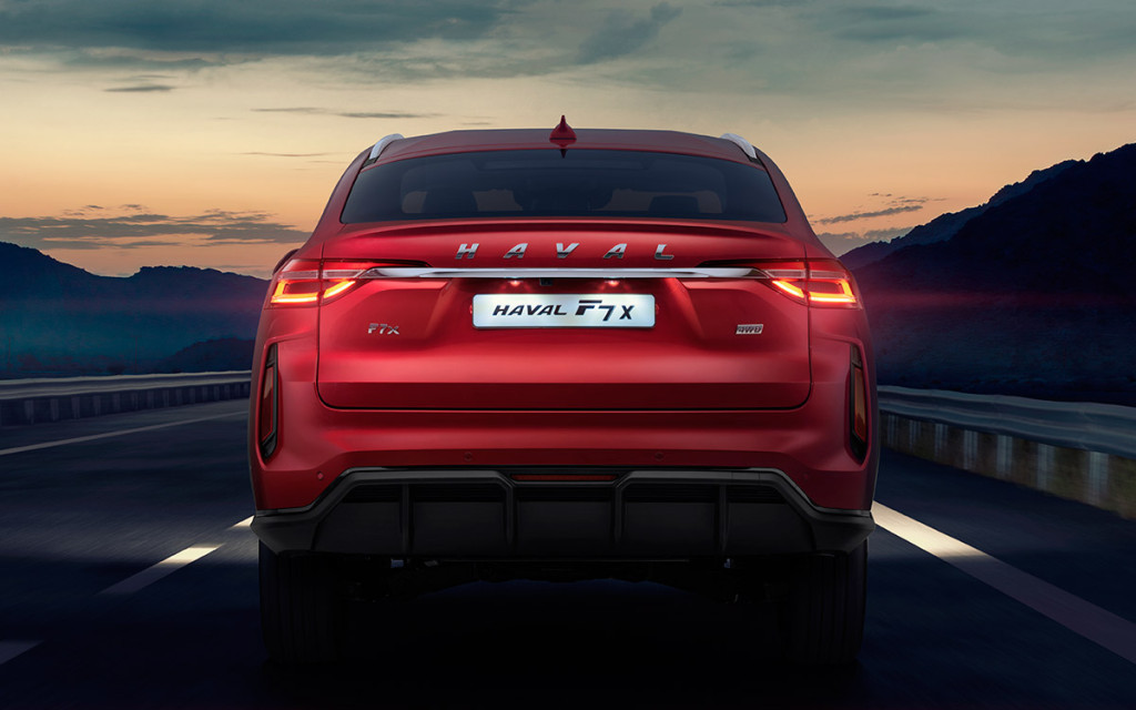 Haval назвал стоимость обновленных кроссоверов F7 и F7x для России