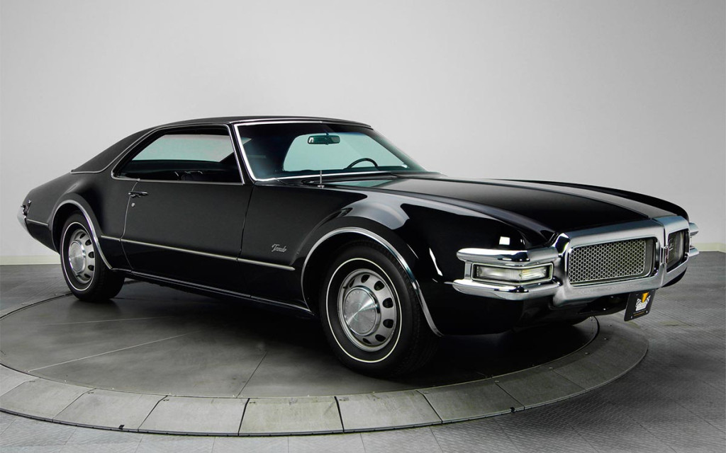 <p>Oldsmobile Toronado</p>