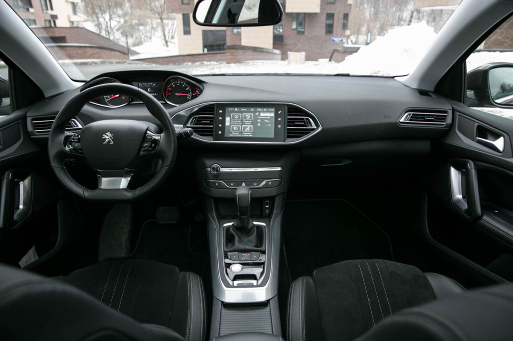 peugeot 308 sw interior