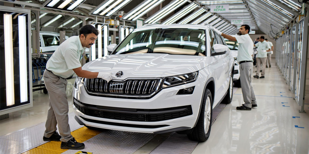 <p>Производственная мощность завода Skoda в Индии&nbsp;&mdash; 40&nbsp;000 автомобилей в год. В 2019 году чехи продали здесь 15&nbsp;121 автомобиль.</p>
