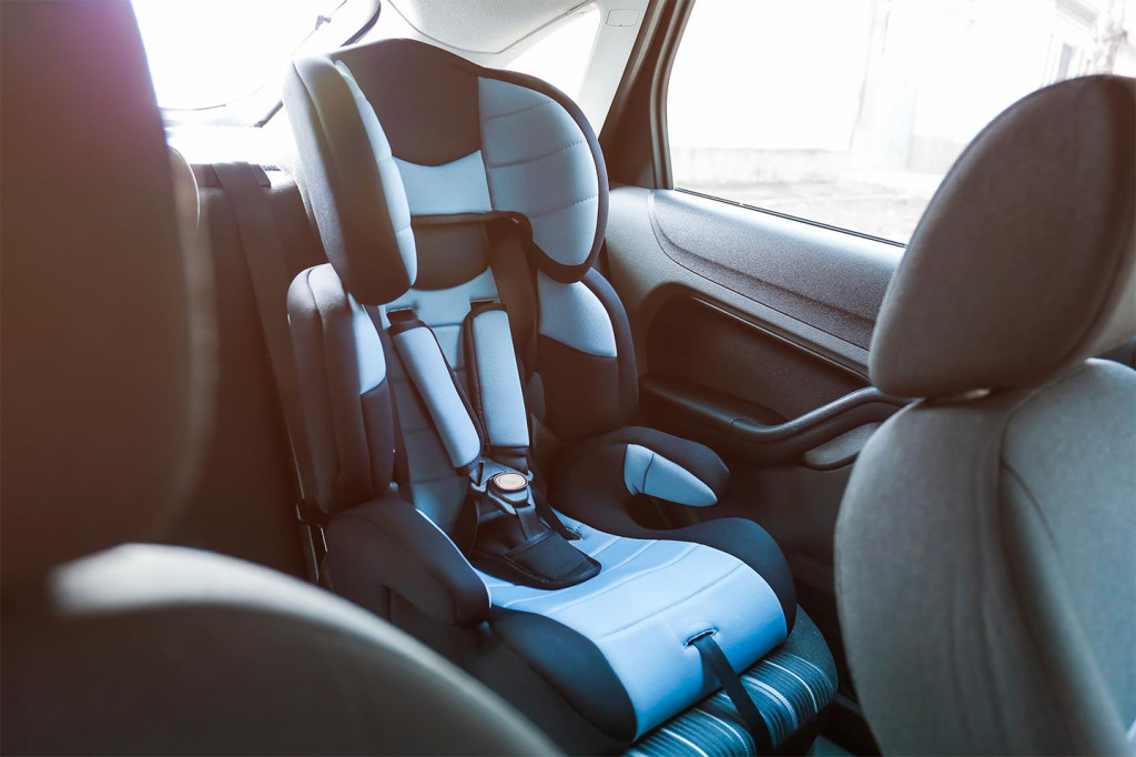 <p>Все детские удерживающие устройства с ISOFIX и без проходят обязательную сертификацию и выборочные краш-тесты.</p>