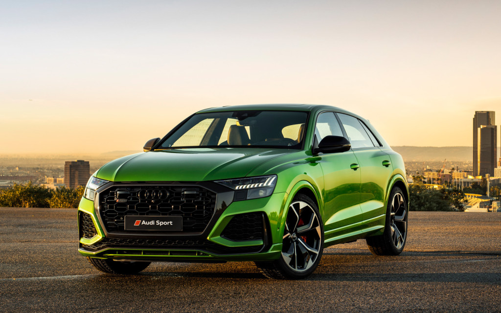 <p>Audi RS Q8</p>
