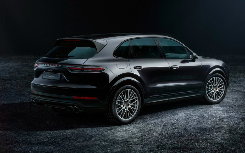 Porsche назвала цены на особый Cayenne для России