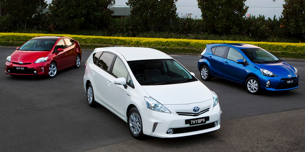 <span style="font-size:15px;">Toyota Prius, Toyota Prius v и Toyota Prius c</span>