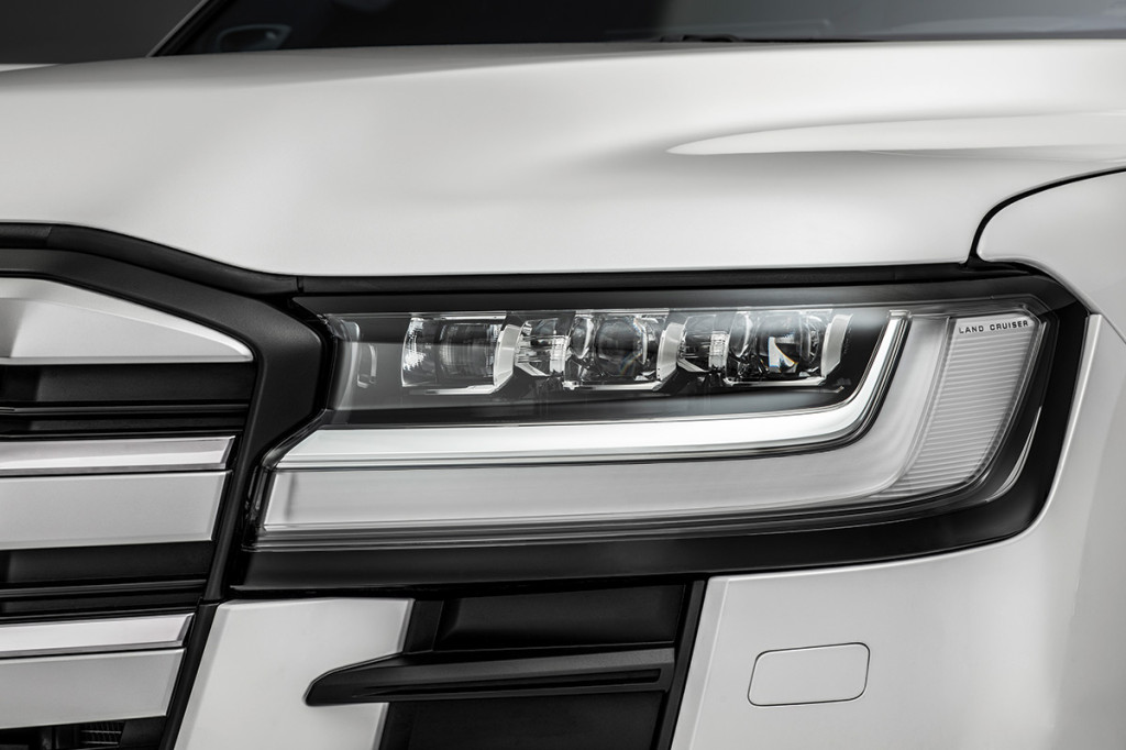 Светодиодная оптика Toyota Land Cruiser 300
<div id="gtx-trans" style="position: absolute; left: -284px; top: -4px;">
<div class="gtx-trans-icon"></div>
</div>