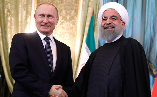 Владимир Путин (слева) и Хасан Роухани


