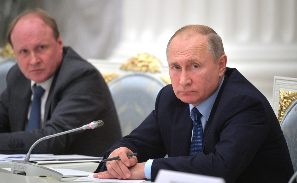 cлева – советник президента, председатель Совета по русскому языку Владимир Толстой