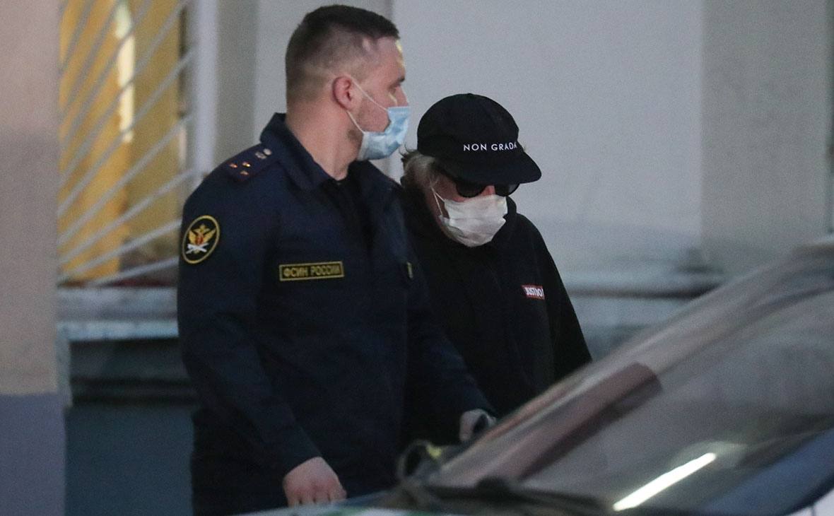 Михаил Ефремов после избрания меры пресечения