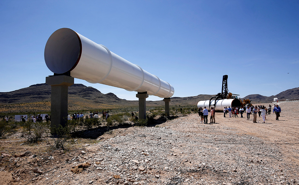 Трубы для тестирования Hyperloop One в Норт-Лас-Вегасе, США. 11 мая 2016 года