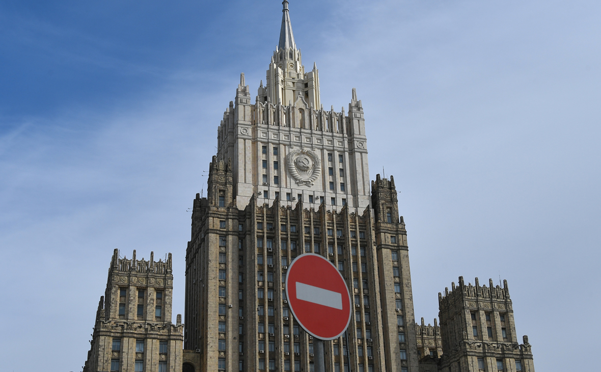 Здание Министерства иностранных дел РФ