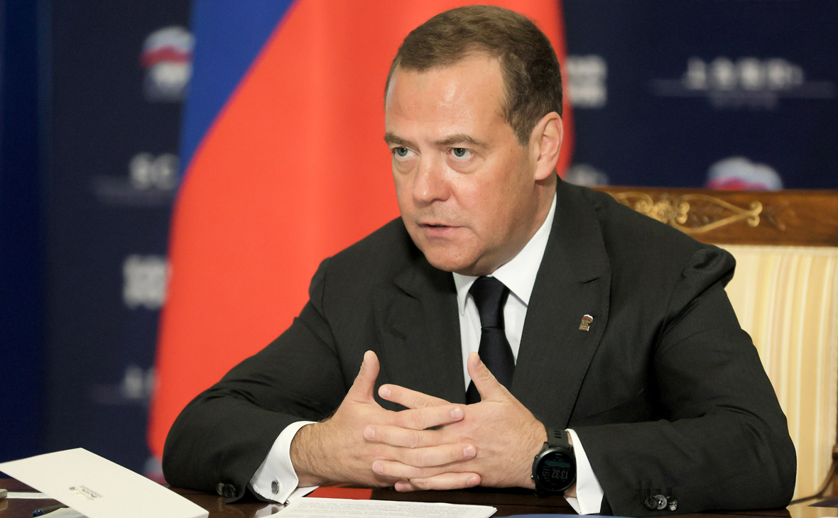 Дмитрий Медведев