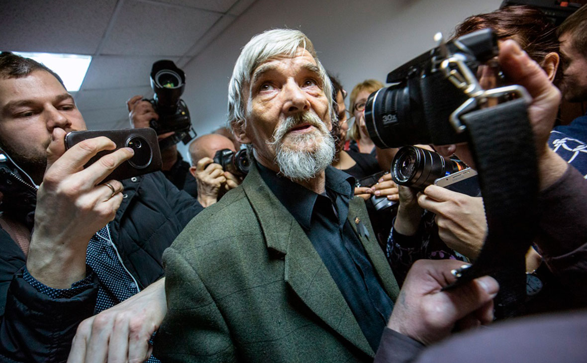 Юрий Дмитриев