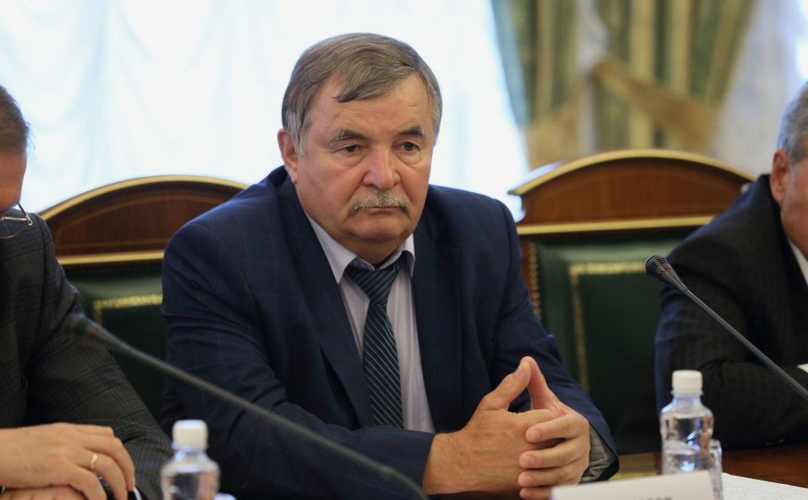 Александр Неклюдов