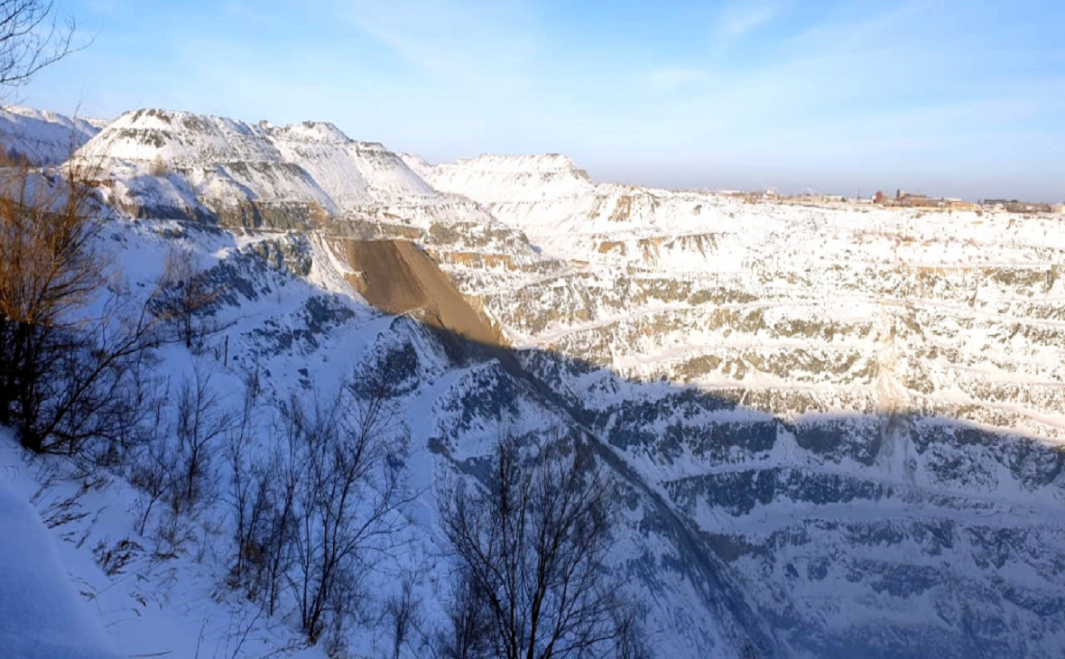 Рустем Афзалов. Сибай. Снег в Сибае. Сибай карьер фото.