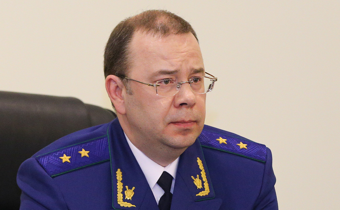 Денис Попов