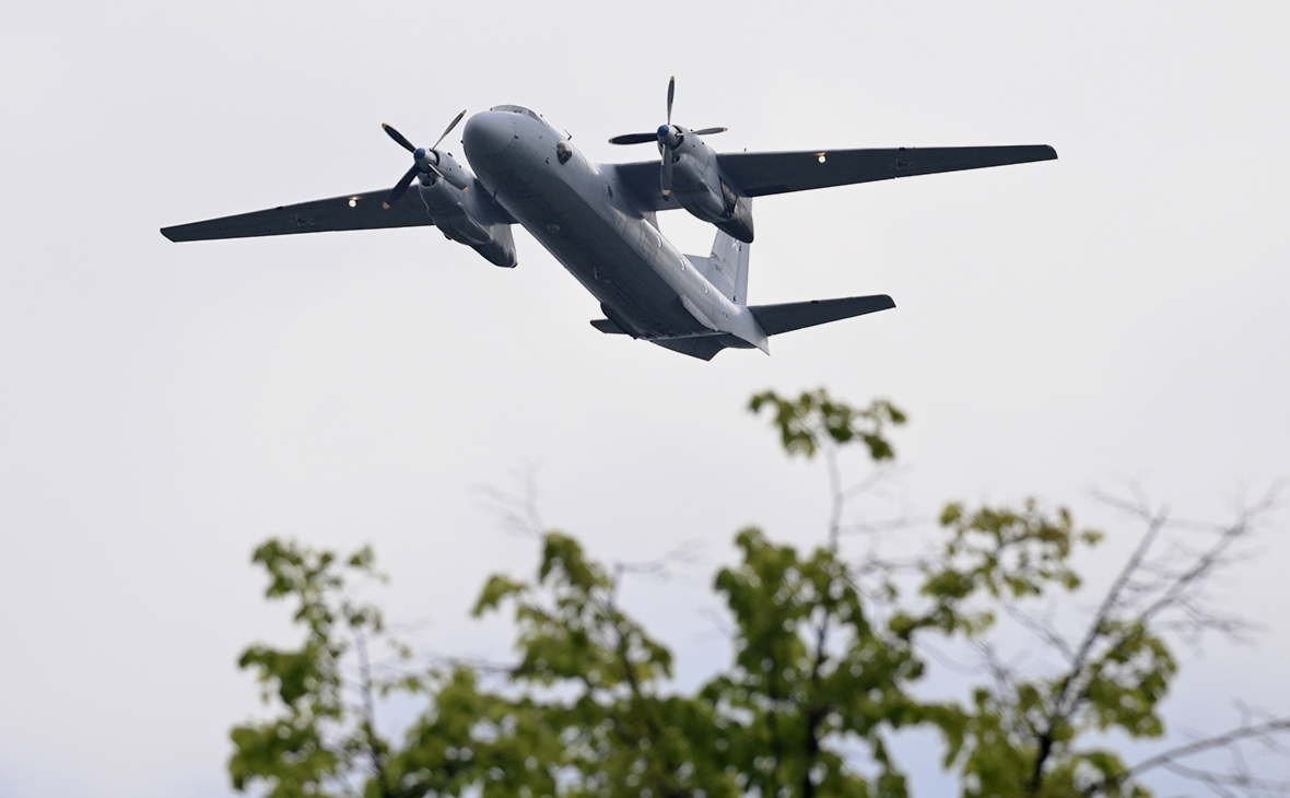 Военно-транспортный самолет Ан-26