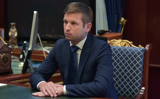 Назначенный главой Росимущества Дмитрий Пристансков во время встречи с председателем правительства России Дмитрием Медведевым, 22 апреля 2016 года