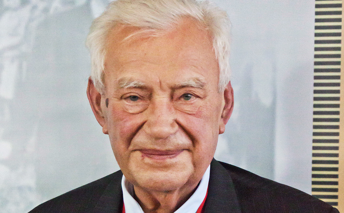 Юрий Песков