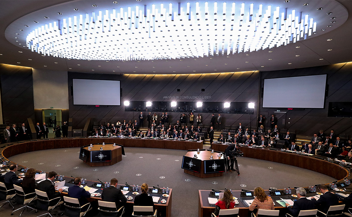 Еще 28 стран НАТО обвинили Москву в нарушении договора о ракетах
