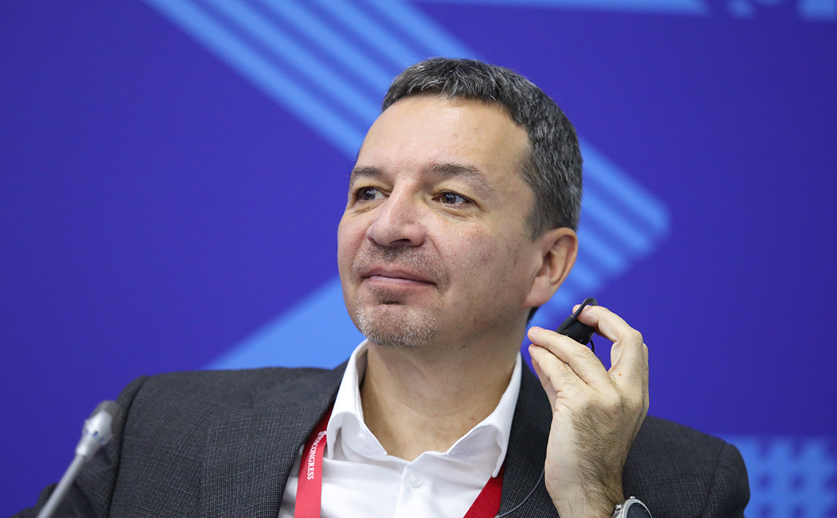 Олег Туманов