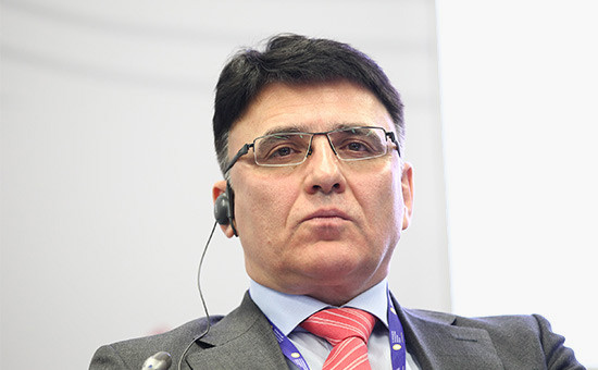 Александр Жаров
