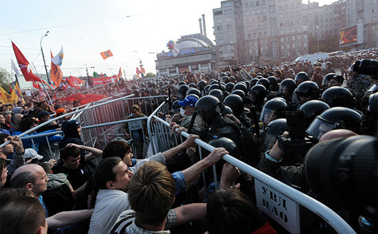 Во время акции «Марш миллионов» на Болотной площади 6 мая 2012 года