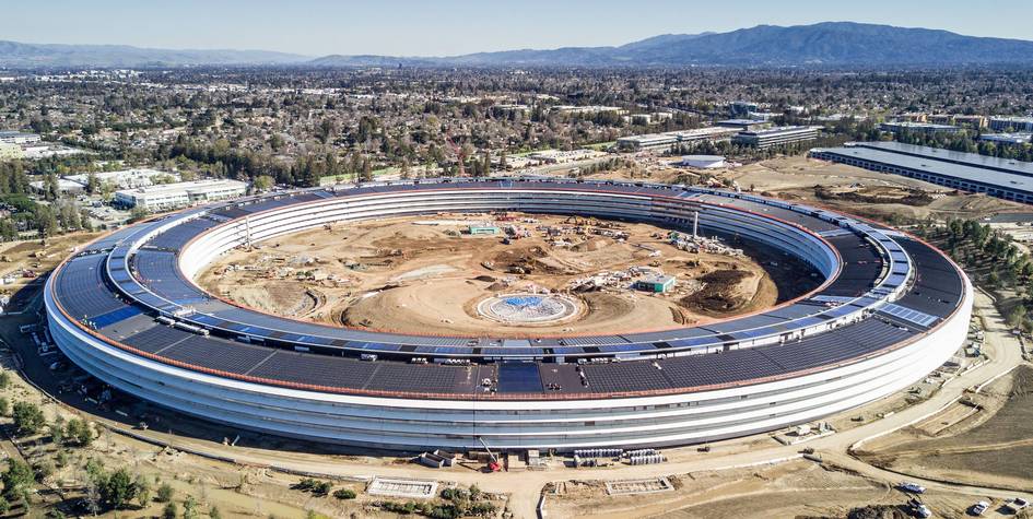 Штаб-квартира компании Apple в Калифорнии