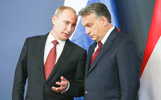 Президент России Владимир Путин и премьер-министр Венгрии Виктор Орбан во время церемонии подписания ряда соглашений между странами 17 февраля 2015 года в Будапеште